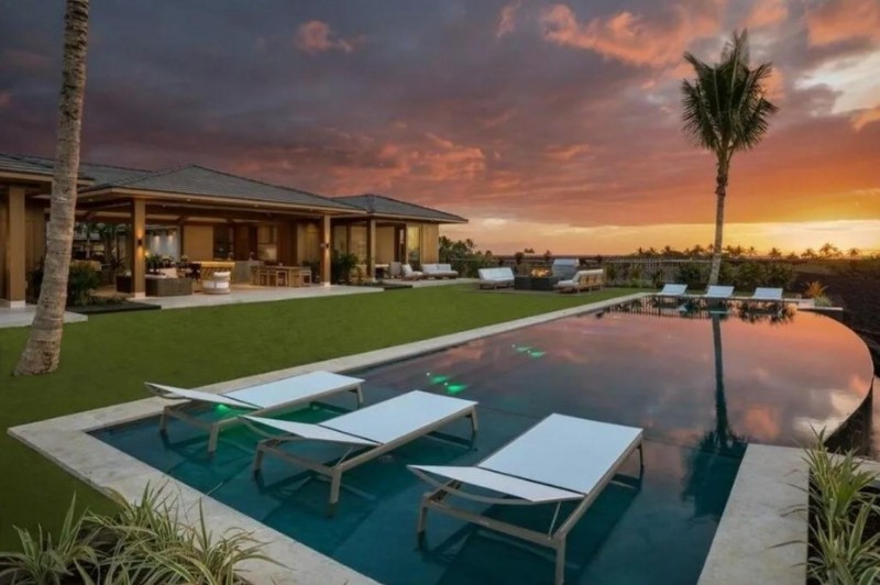 Celebrity Homes for Sale