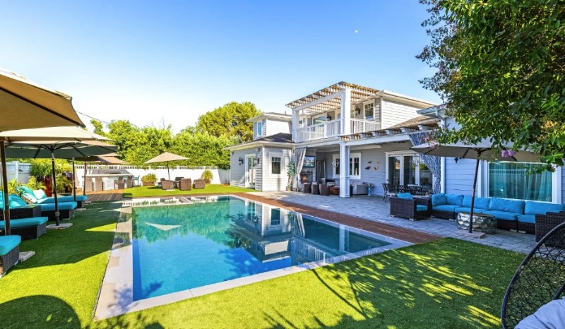 LA Gated Community